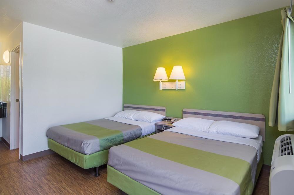 Motel 6-Canoga Park, Ca Лос Анджелис Екстериор снимка