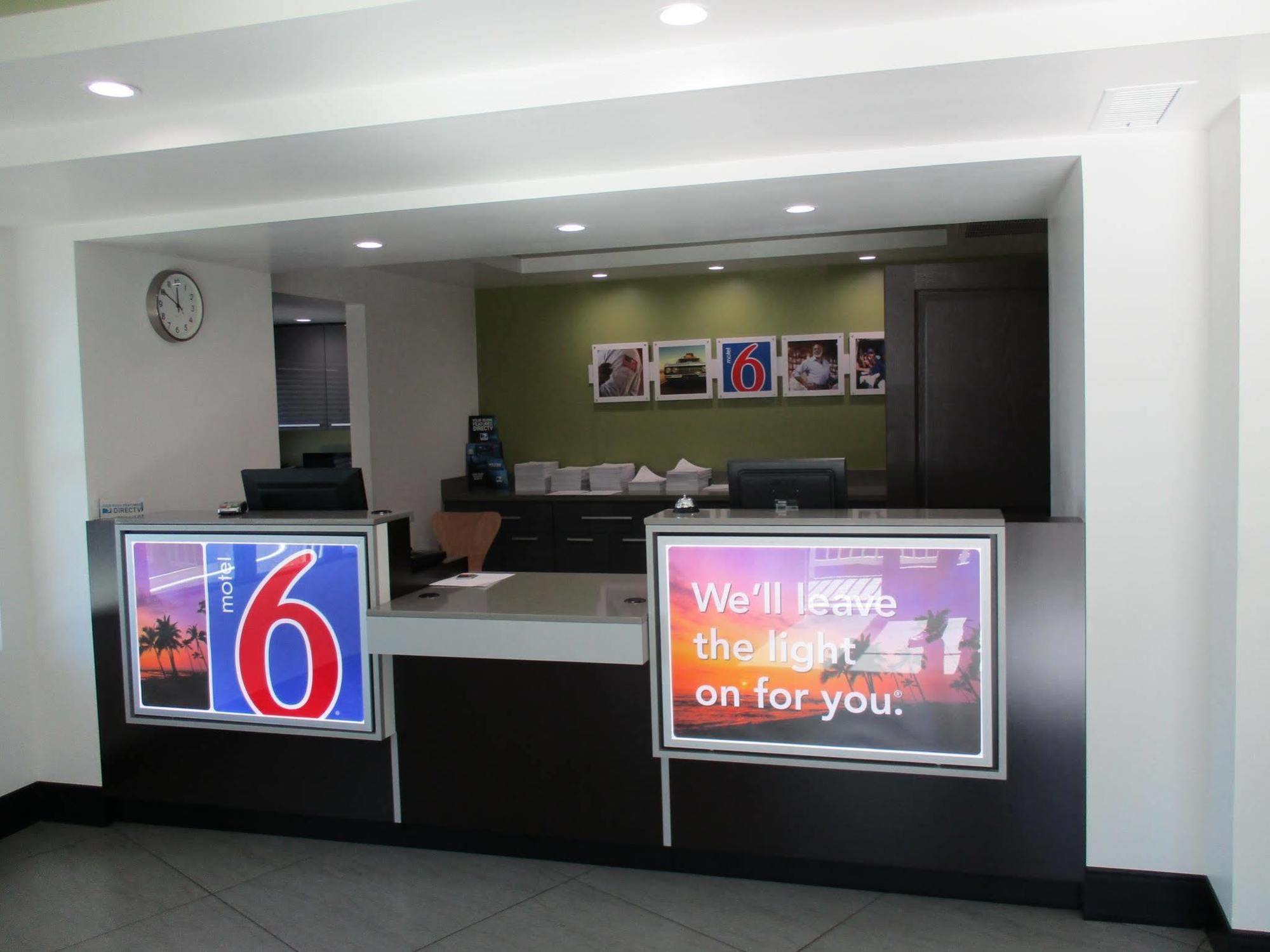 Motel 6-Canoga Park, Ca Лос Анджелис Екстериор снимка